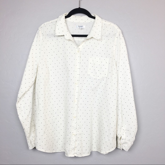 Old Navy Tops - 💋SOLD💋Old Navy Polkadot Button Down Long Sleeve